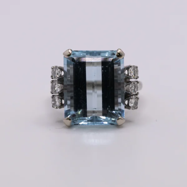 Anillo de Mujer Agua Marina