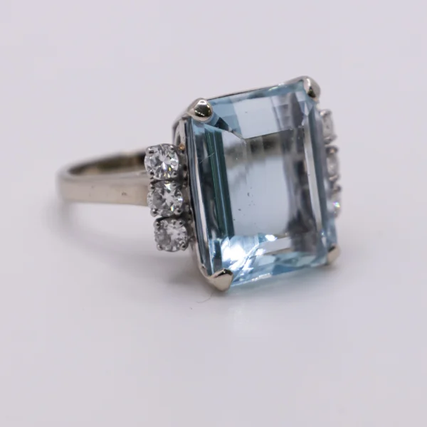 Anillo de Mujer Agua Marina