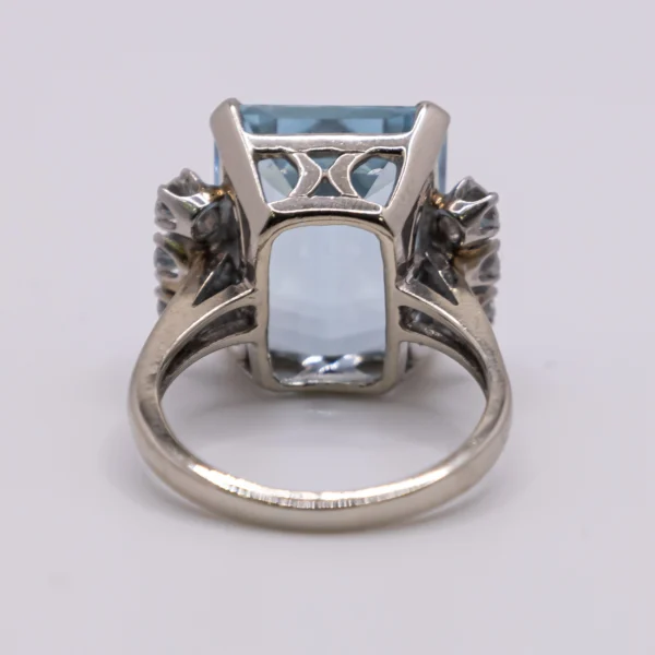 Anillo de Mujer Agua Marina