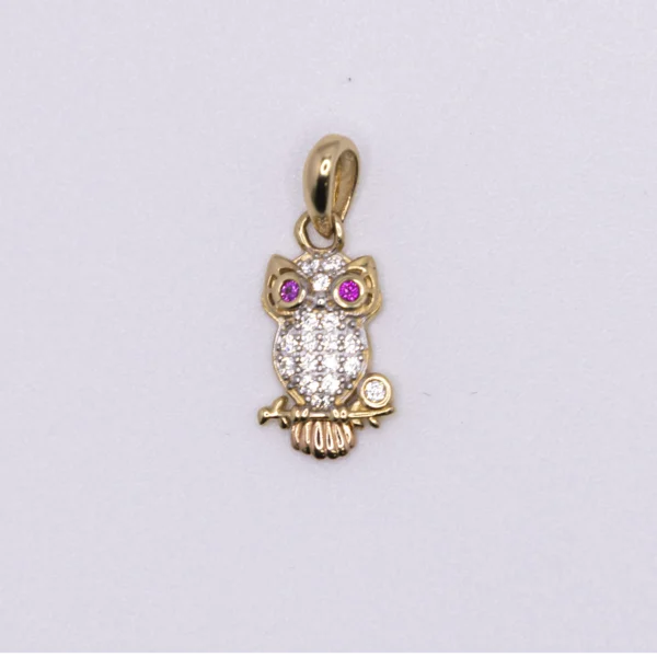 Dije en Forma de Lechuza con Zirconia y Ojos Color Rubí
