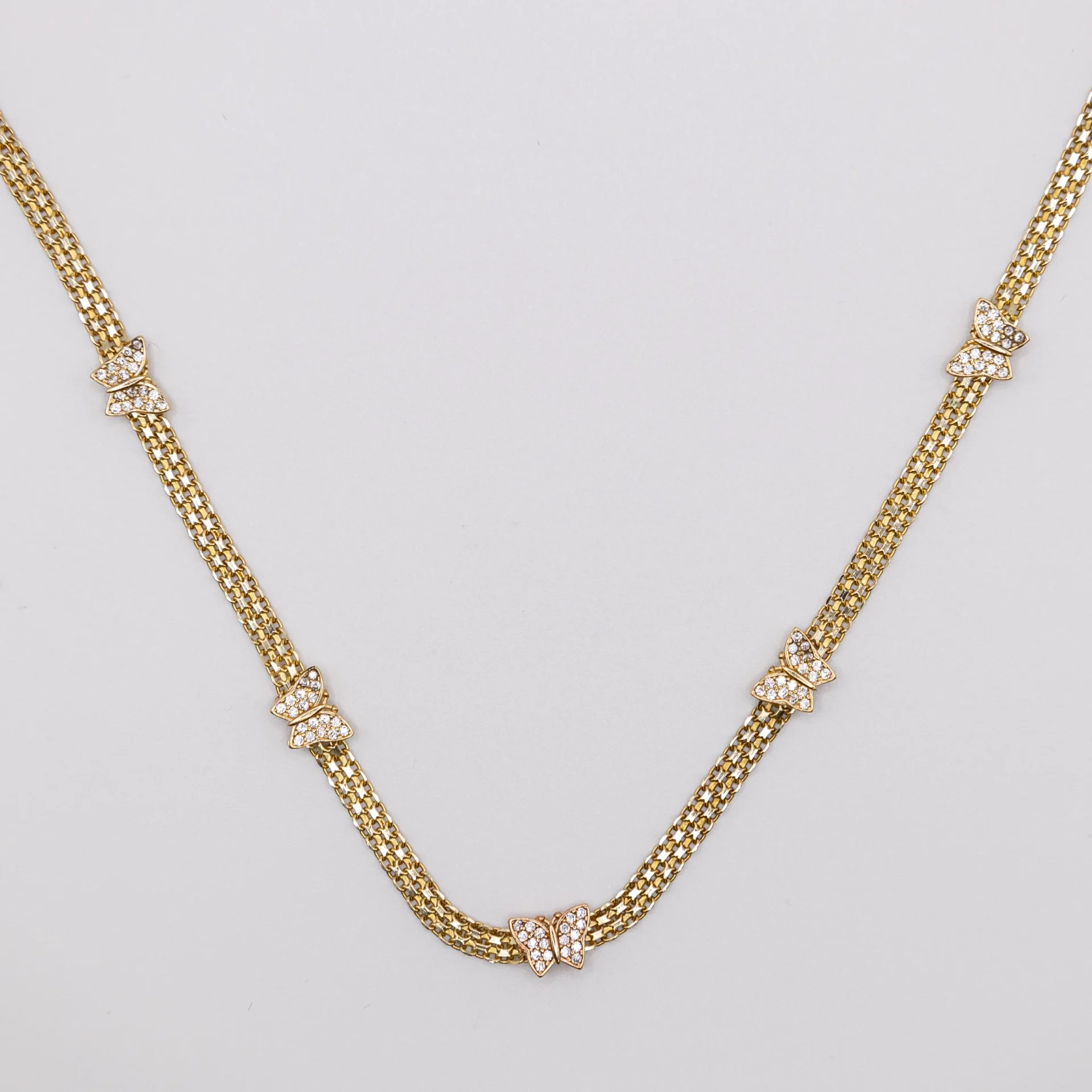 Gargantilla Estilo Bismark con Mariposas 14k