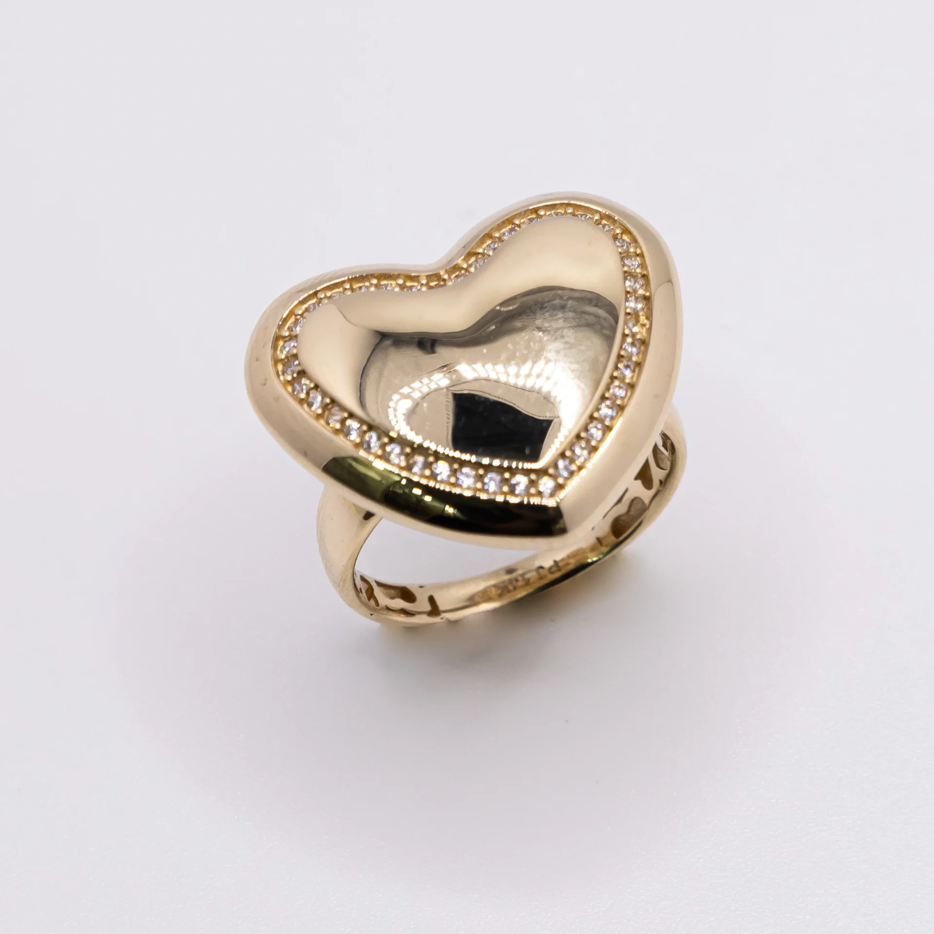 Anillo para Mujer con Diseño de Corazón Hondo 14k