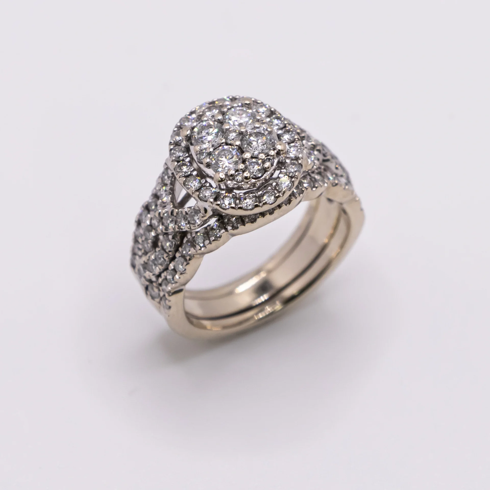 Anillo para Mujer, Corte Redondo Pequeño de Brillantes