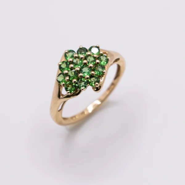 Anillo de Mujer: Nicho Color Esmeralda 14k