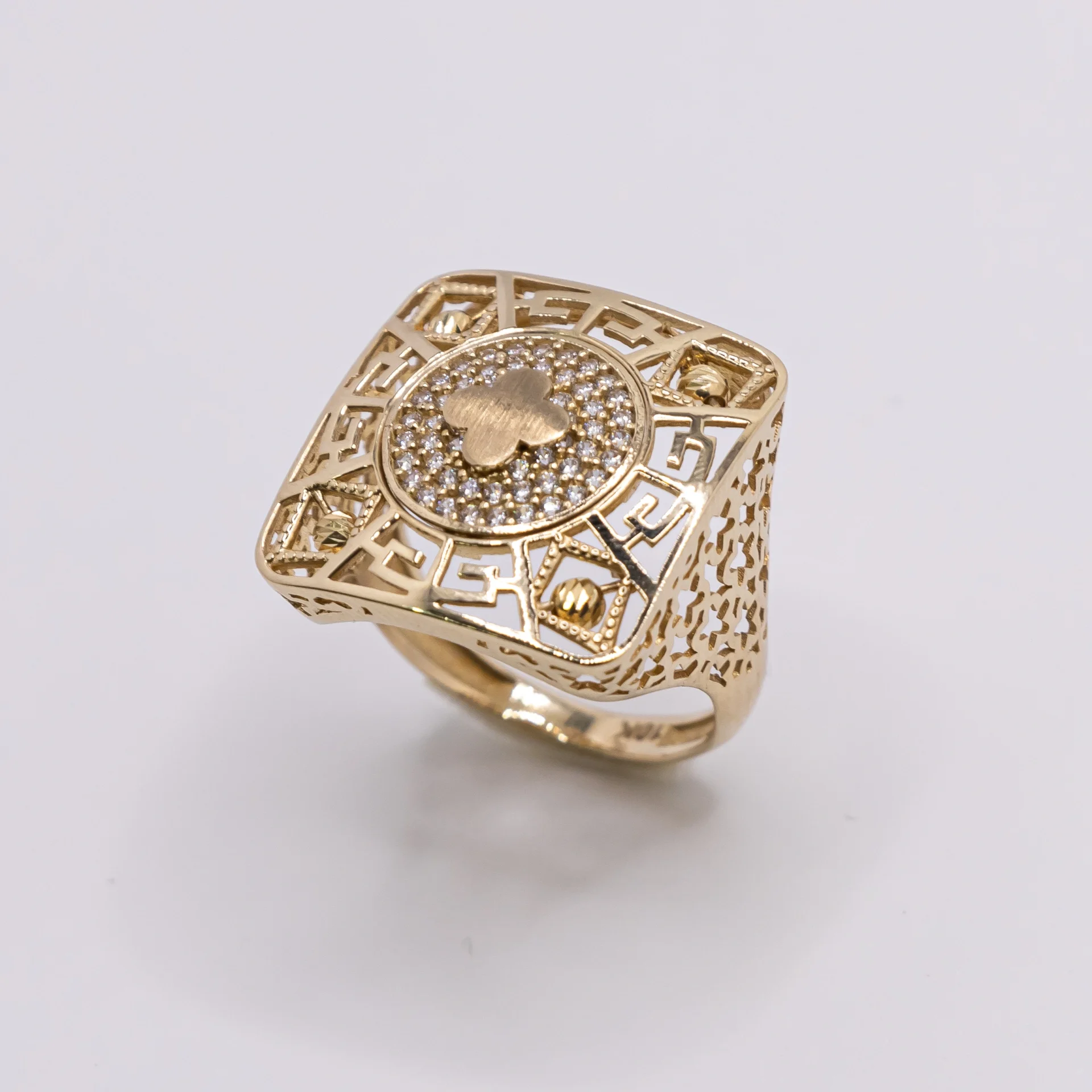 Anillo para Mujer con Trébol sobre Zirconia 10k