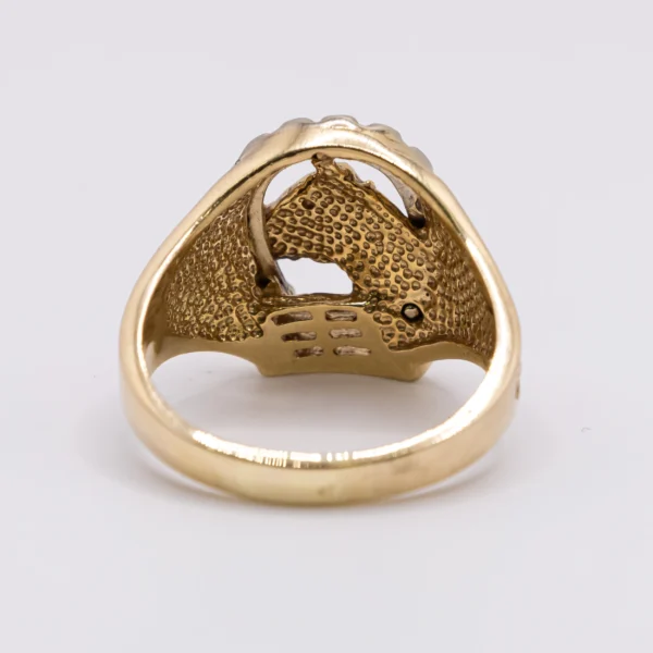 Anillo para Hombre, Caballo en Herradura Blanca y Chispas - Imagen 5