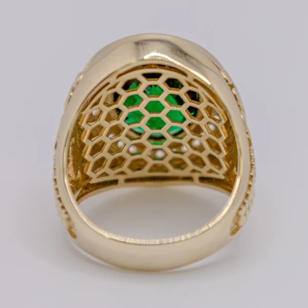 Anillo para Hombre.Ovalada color Esmeralda y zirconia rodeandola - Imagen 5