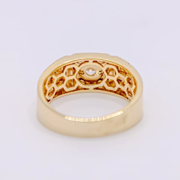 Anillo de Hombre Piedra Blanca 4 Chispas