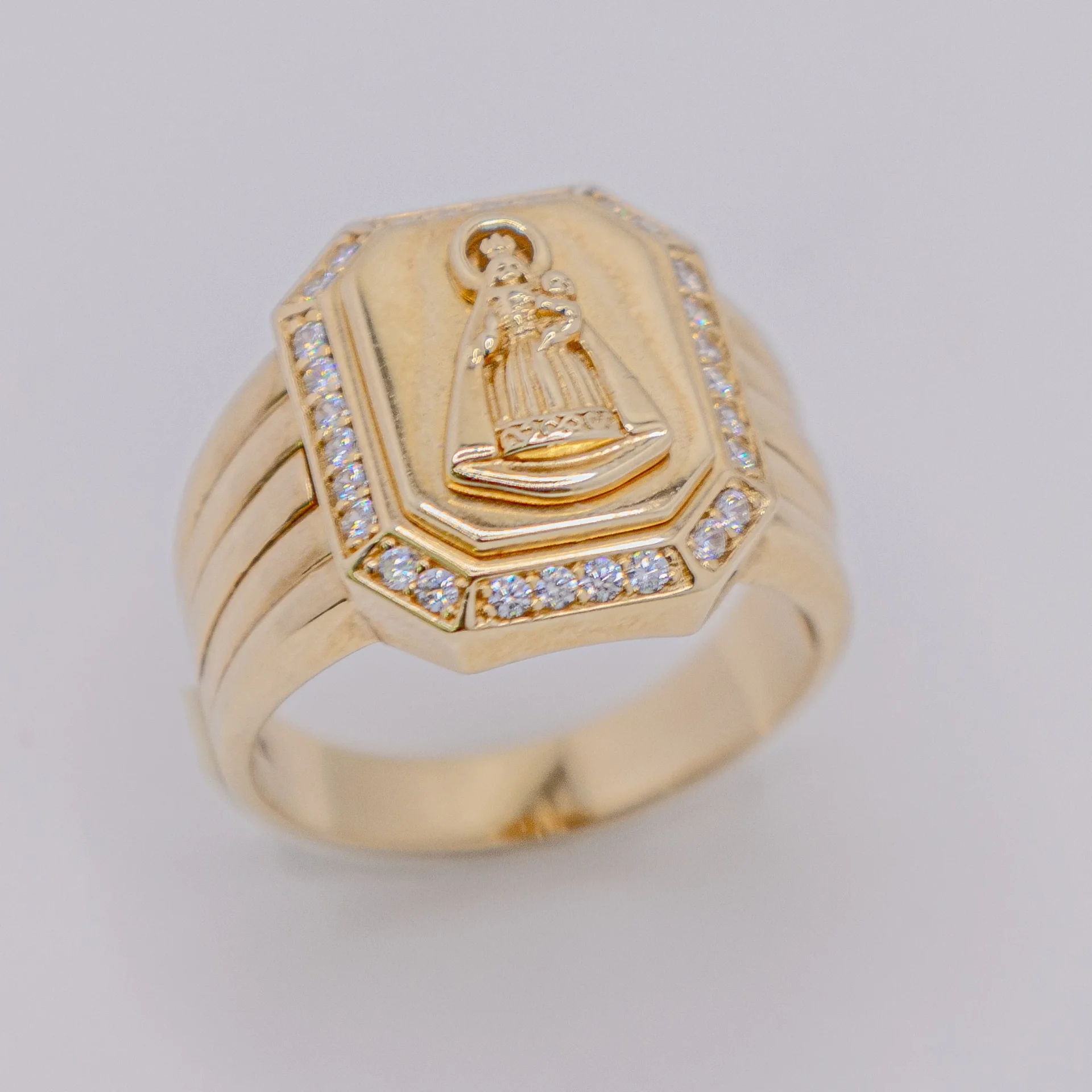 Anillo para Hombre: Virgen en Rectángulo con Chispas 10k