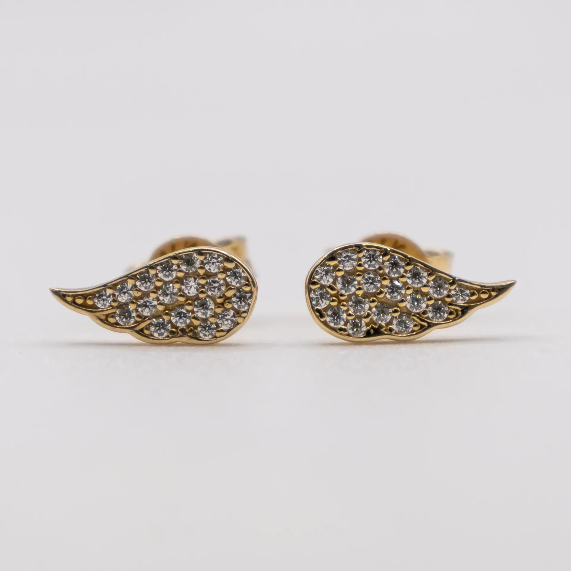 Aretes de Alas y Zirconia 14k