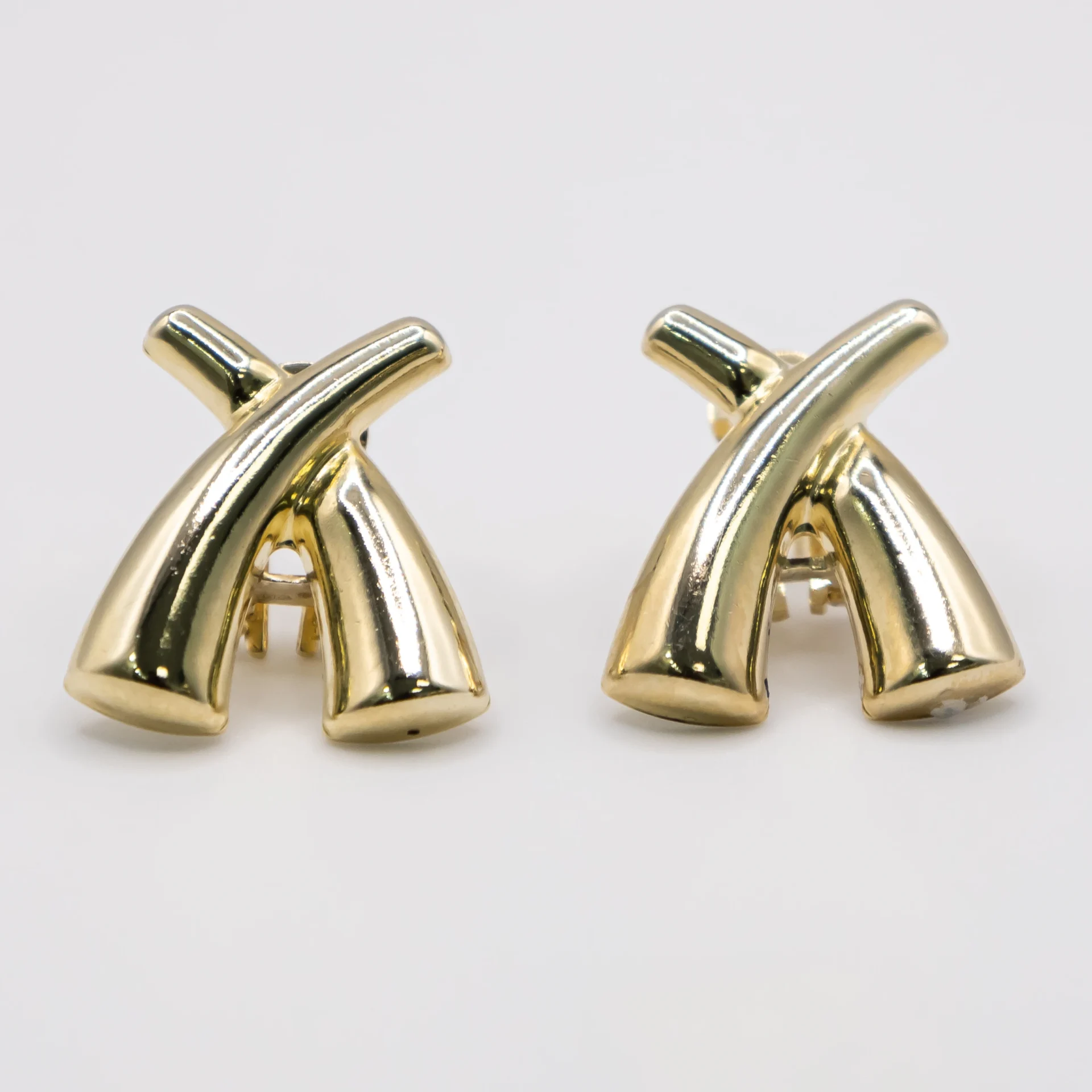 Aretes con Diseño en X 10k