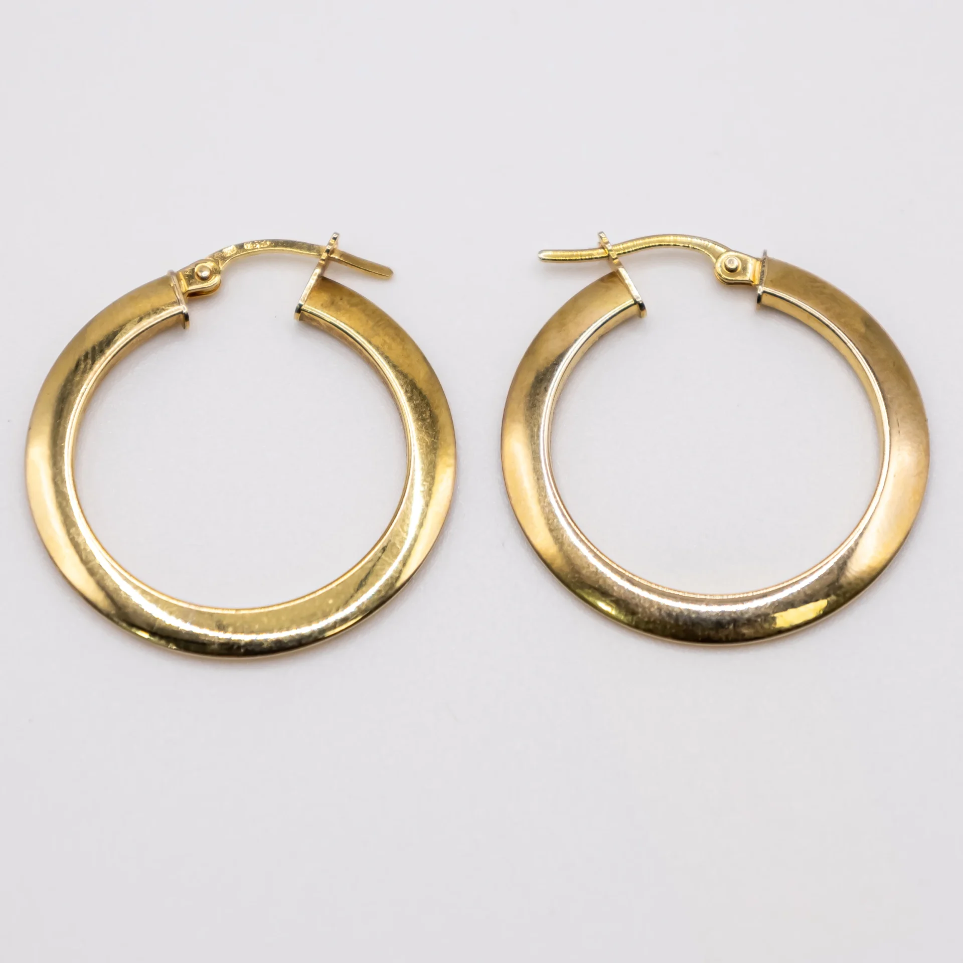 Argollas Planas y Lisas Grandes 14k