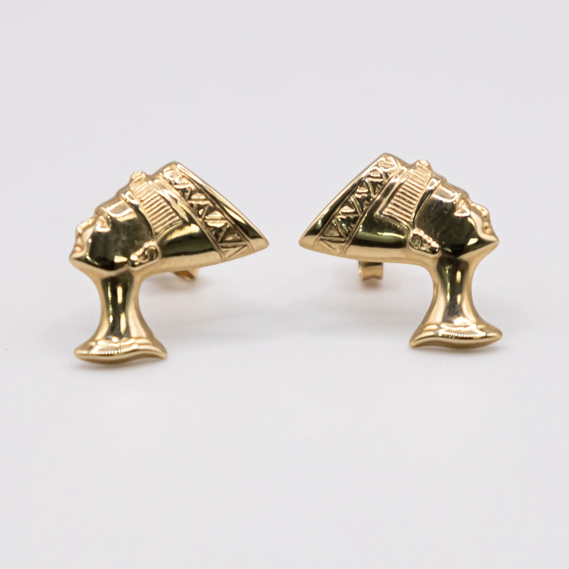 Aretes con Diseño de Nefertiti 10k