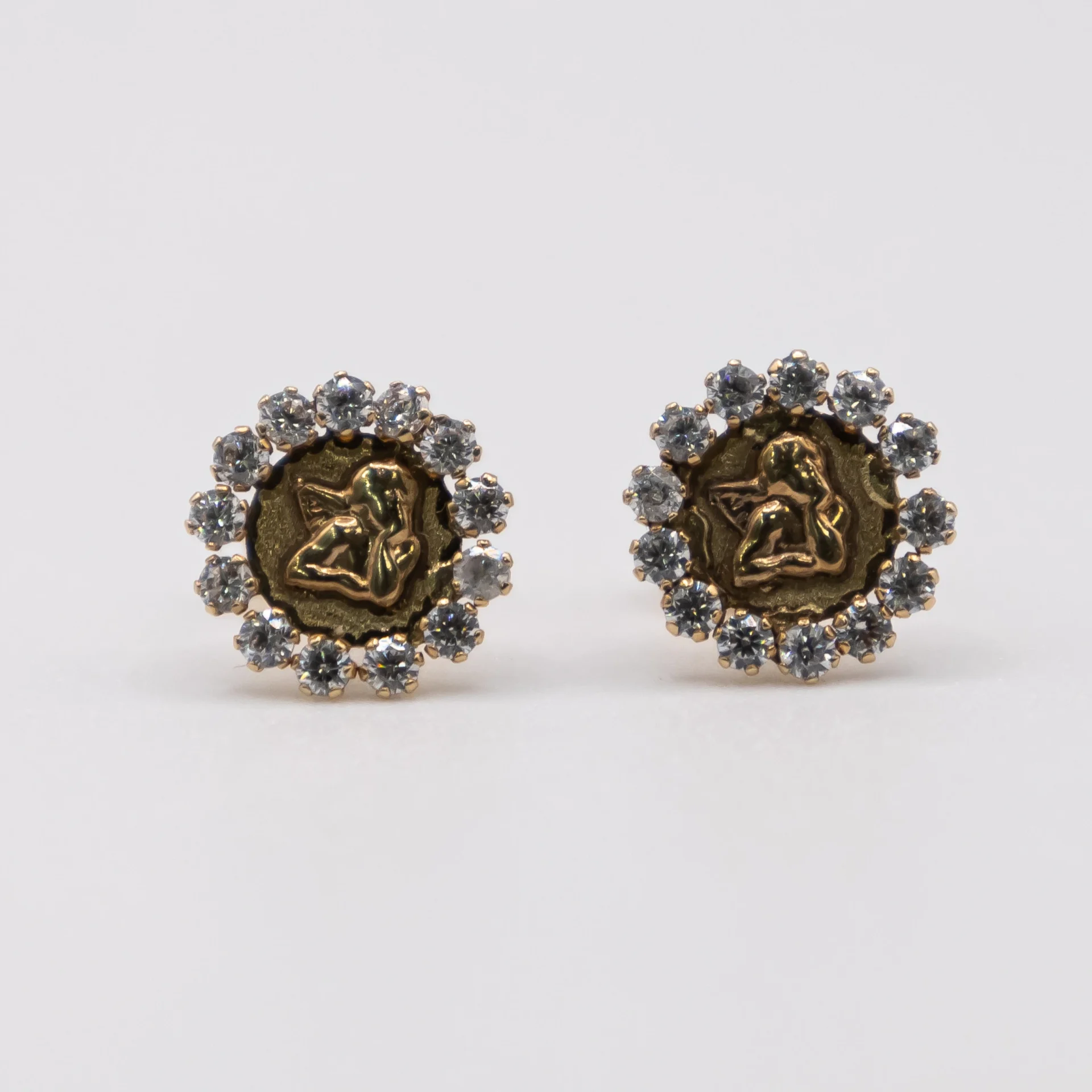 Aretes Diseño de Ángel y Aro de Zirconia 14k