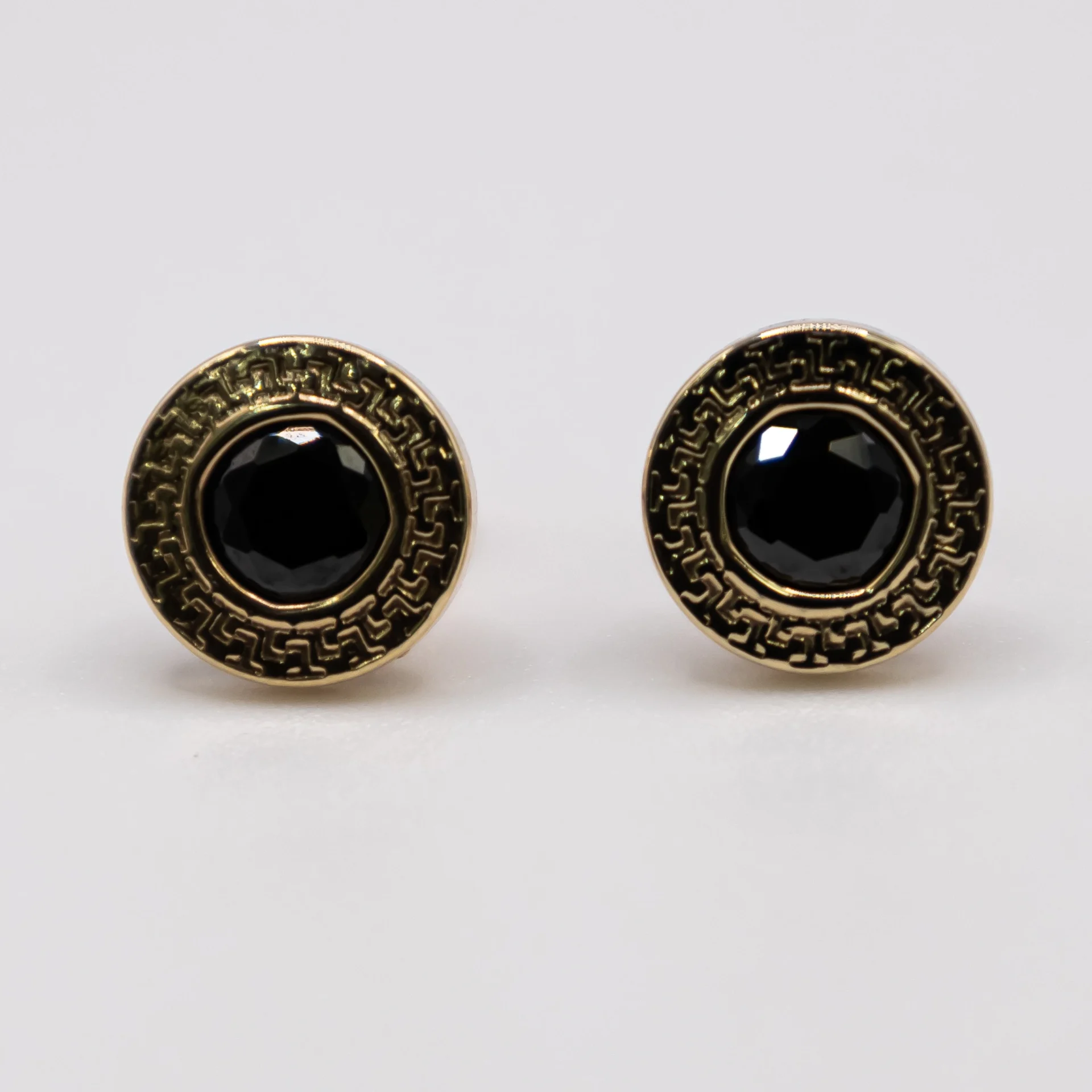 Aretes Redondos con piedra Negra 14k