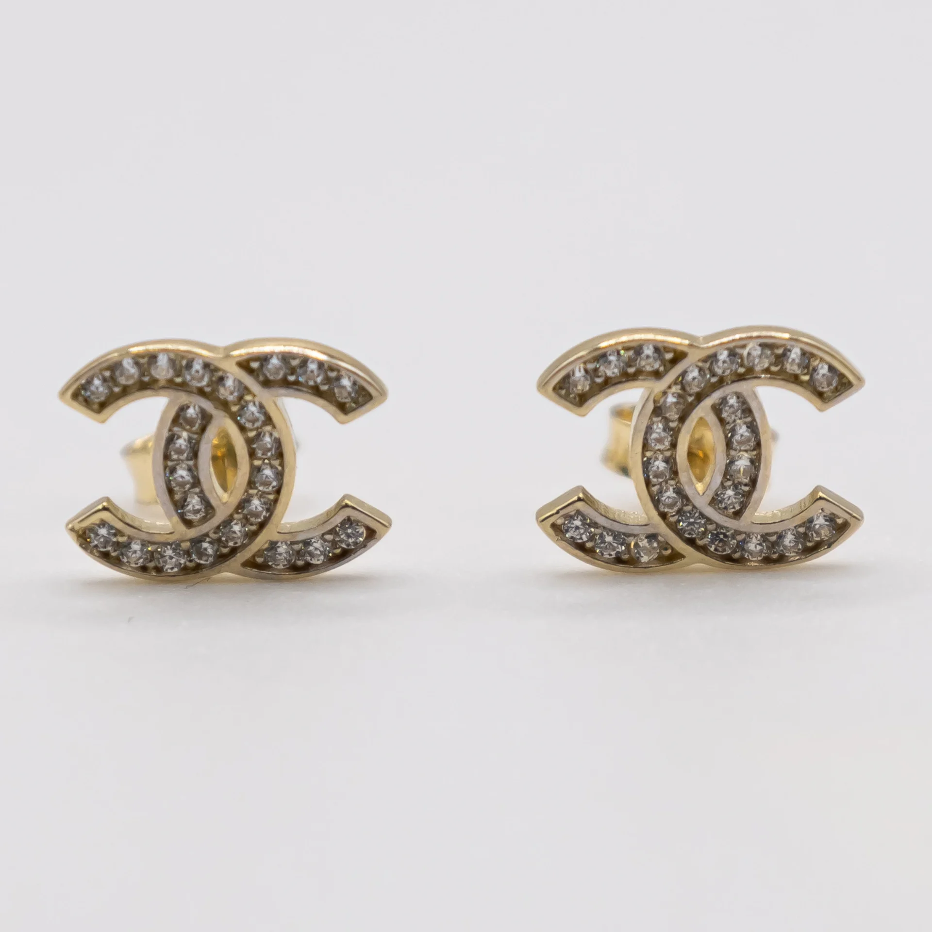 Aretes Estilo Chanel con Zirconia Medianos 14k