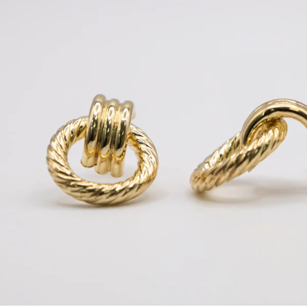 Arete con Diseño de Aldaba - Imagen 2