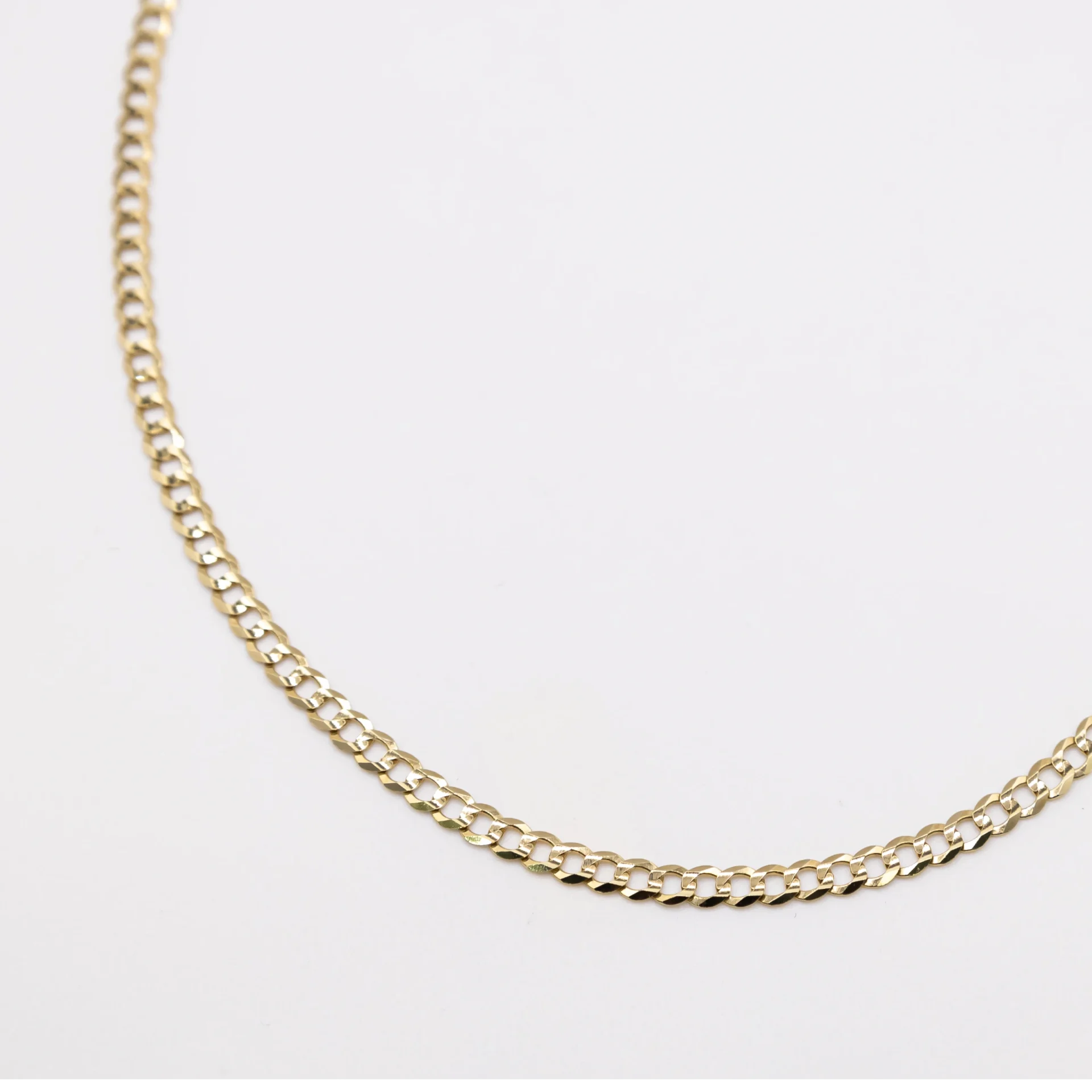 Cadena con Estilo Italiano 3.9mm 10k
