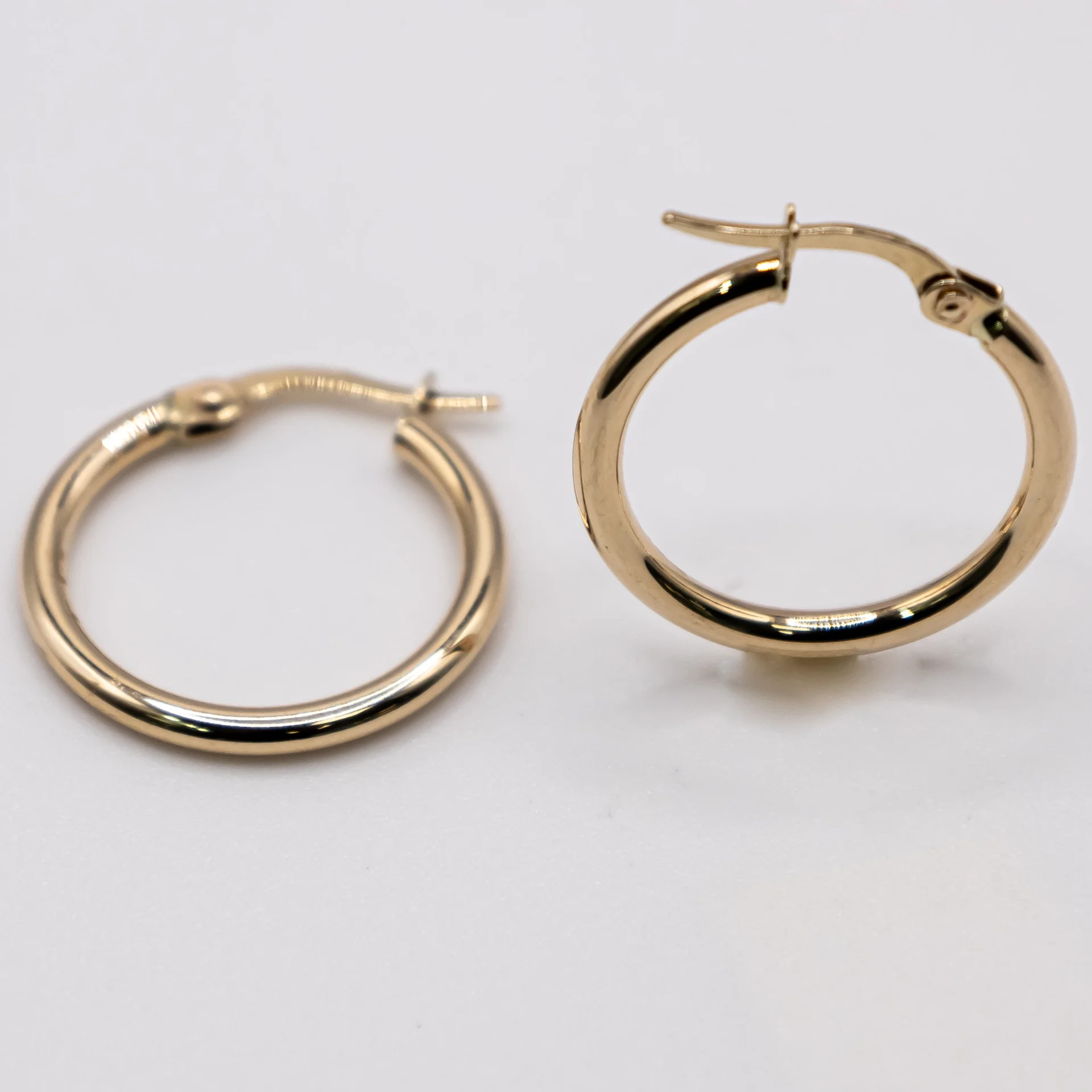 Argollas Lisas Grandes 14k