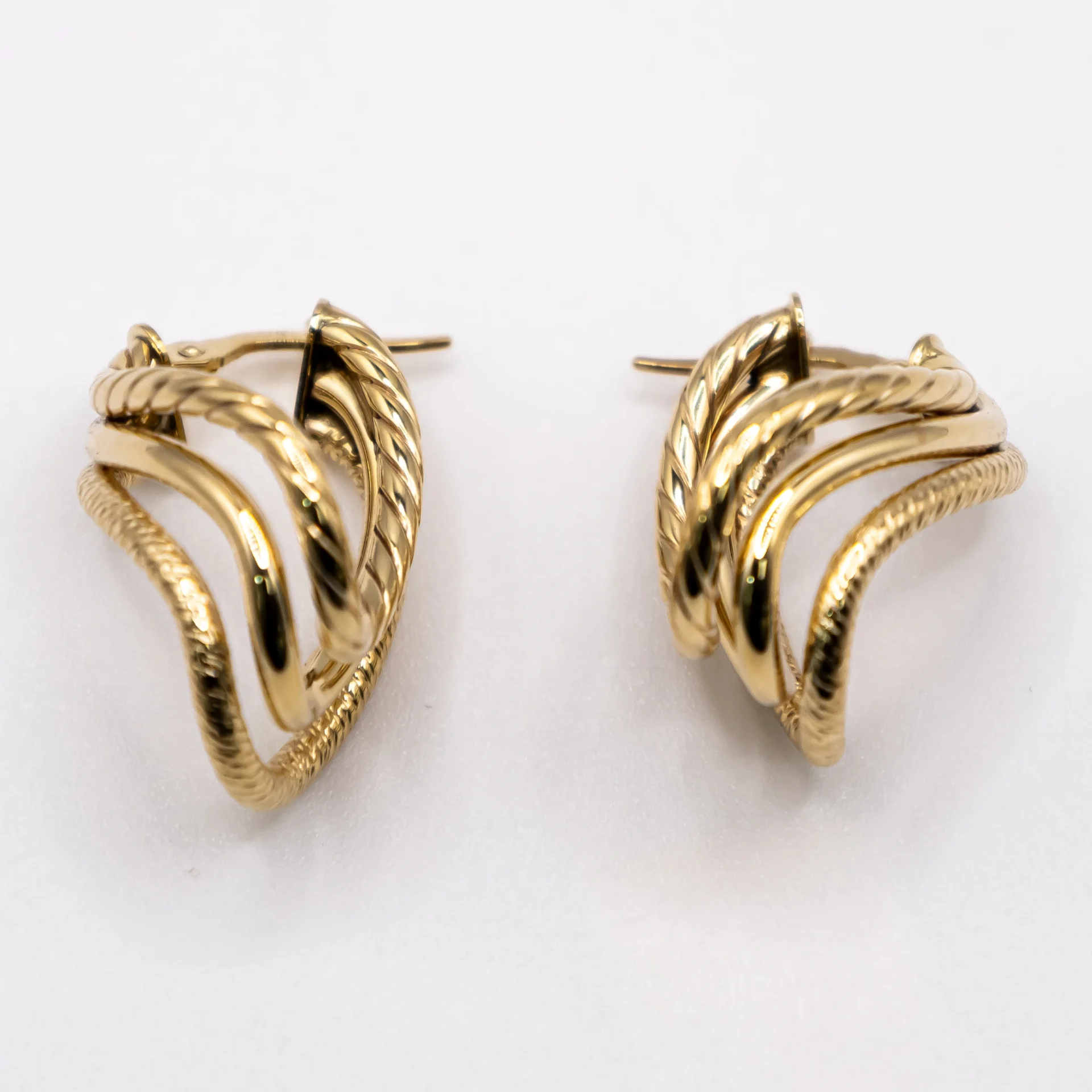 Argollas con Tres Aros Trenzados 10k