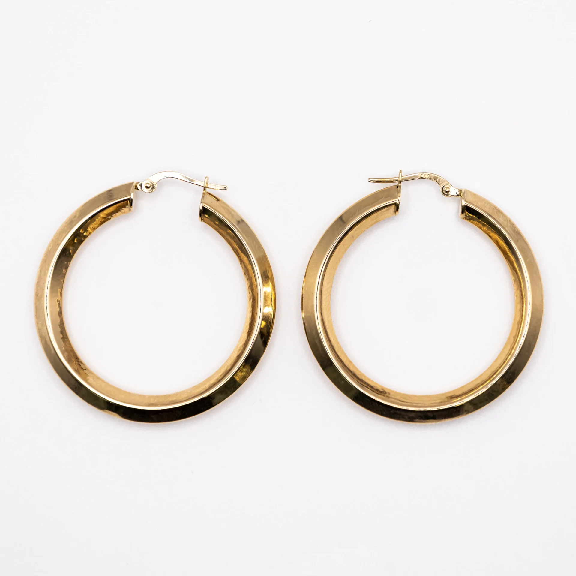 Argollas Medianas con Aros de Estilo Rombo 14k