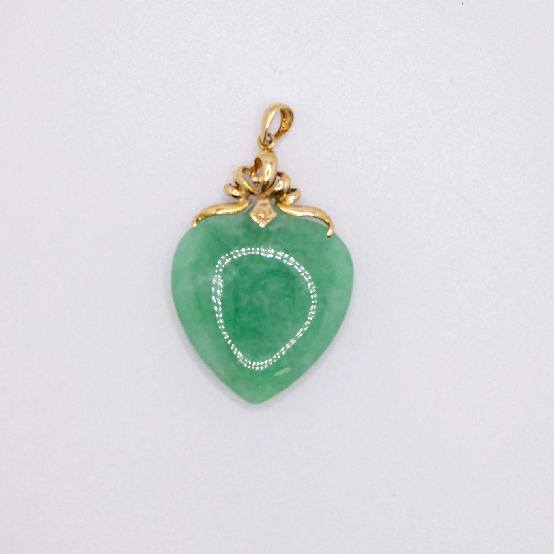 Dije Corazon de Jade