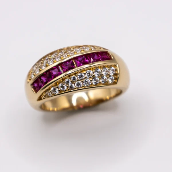 Anillo para Hombre, Piedras Color Rubí Transversal