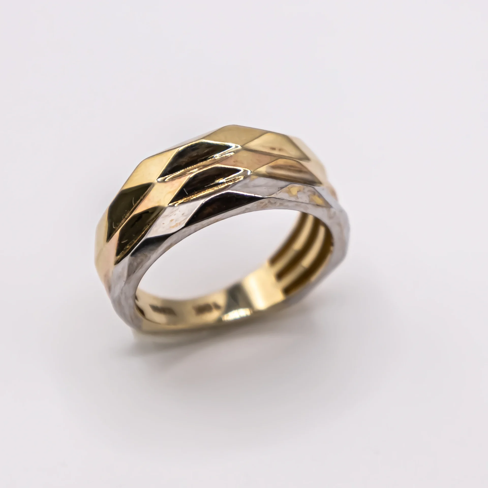 Anillos Para Mujer Banda Ancha Tres Tonos