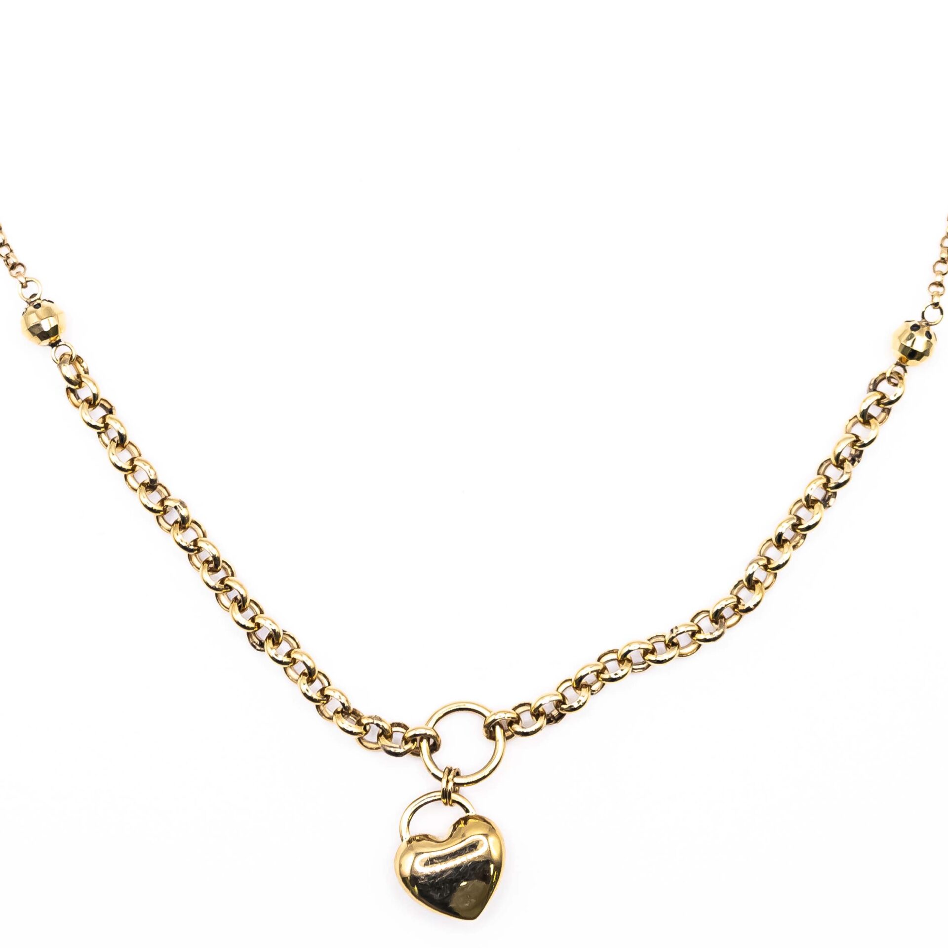 Cadena con Corazón y Cuentas