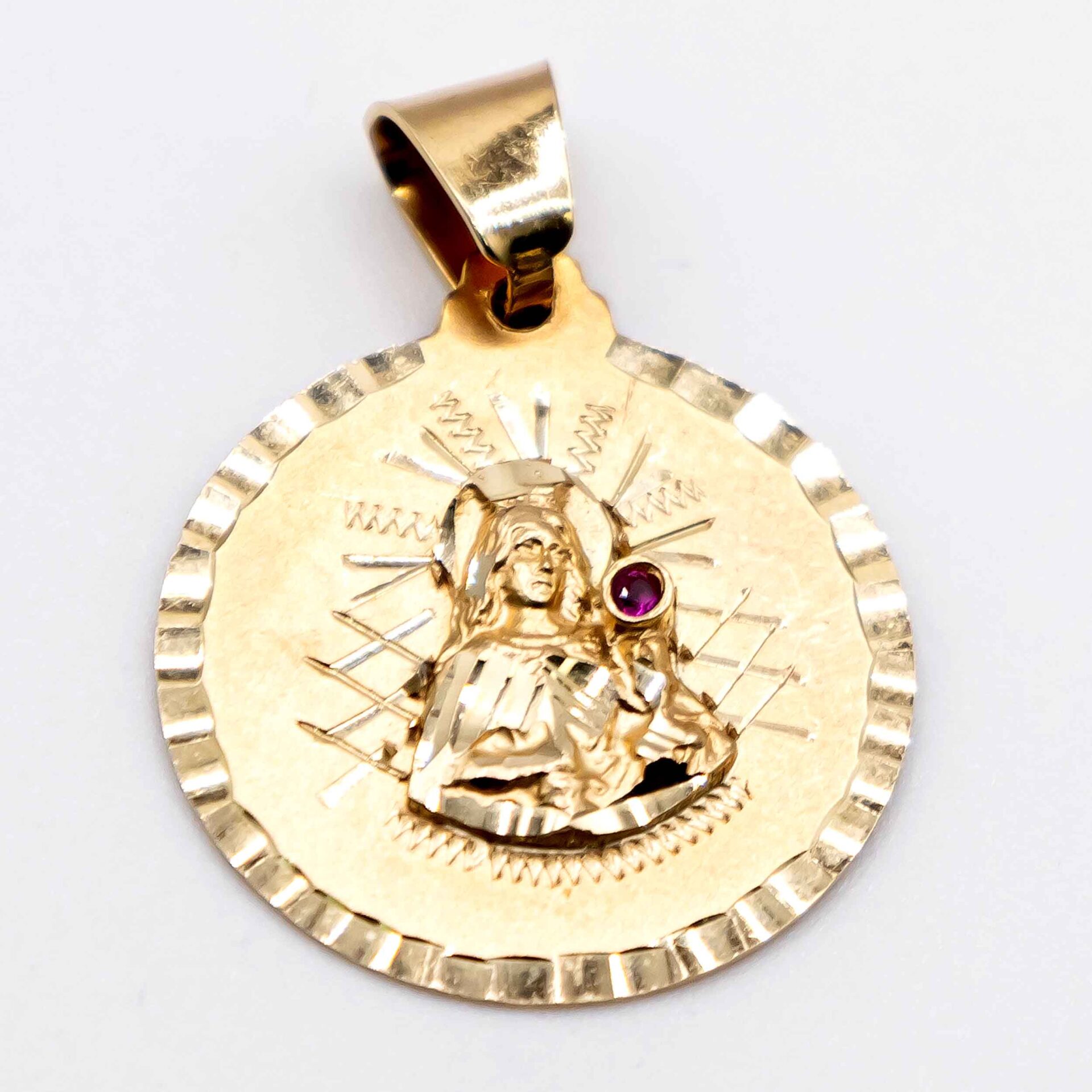 Dije de Santa Bárbara con Piedra