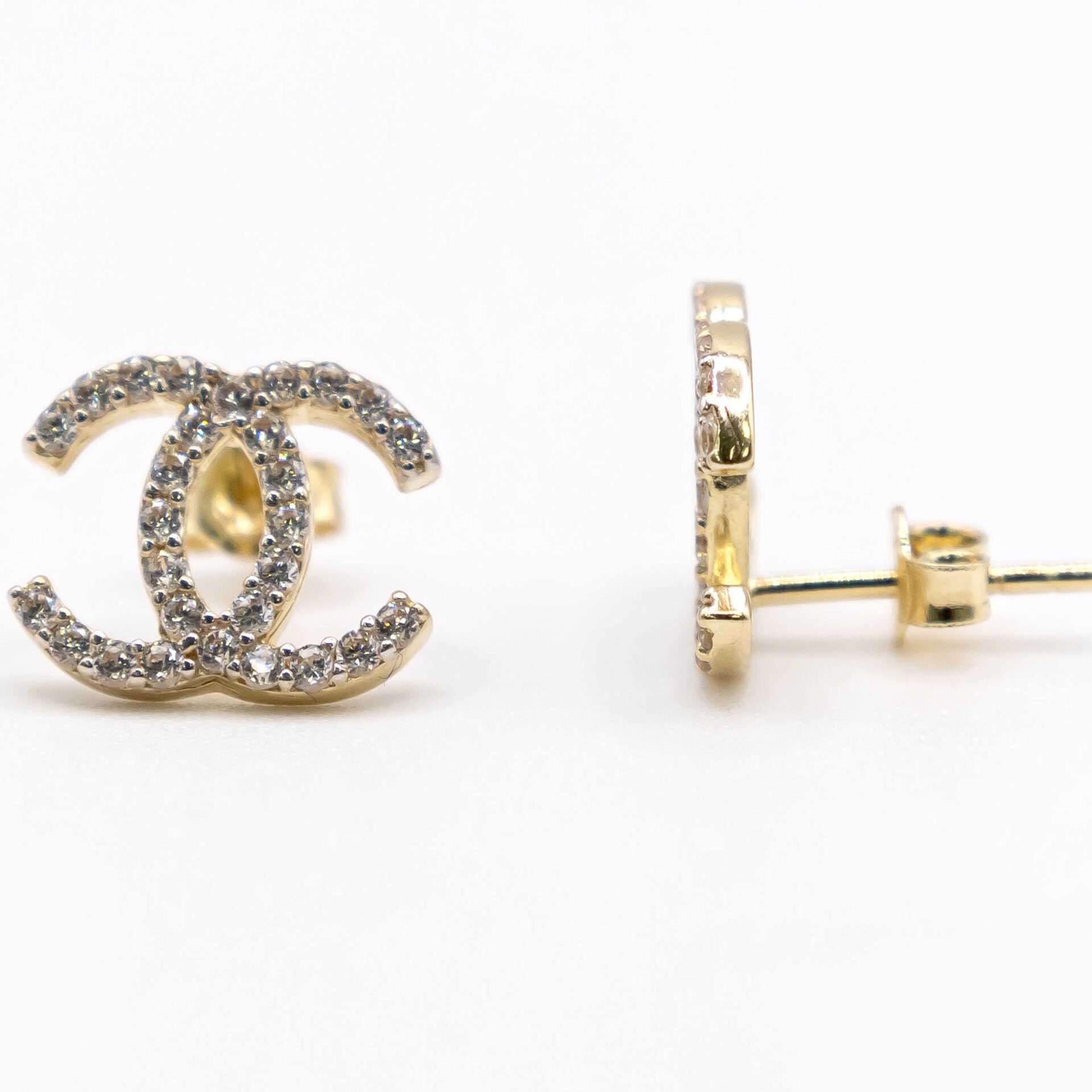 Aretes Estilo Chanel con Zirconia Medianos